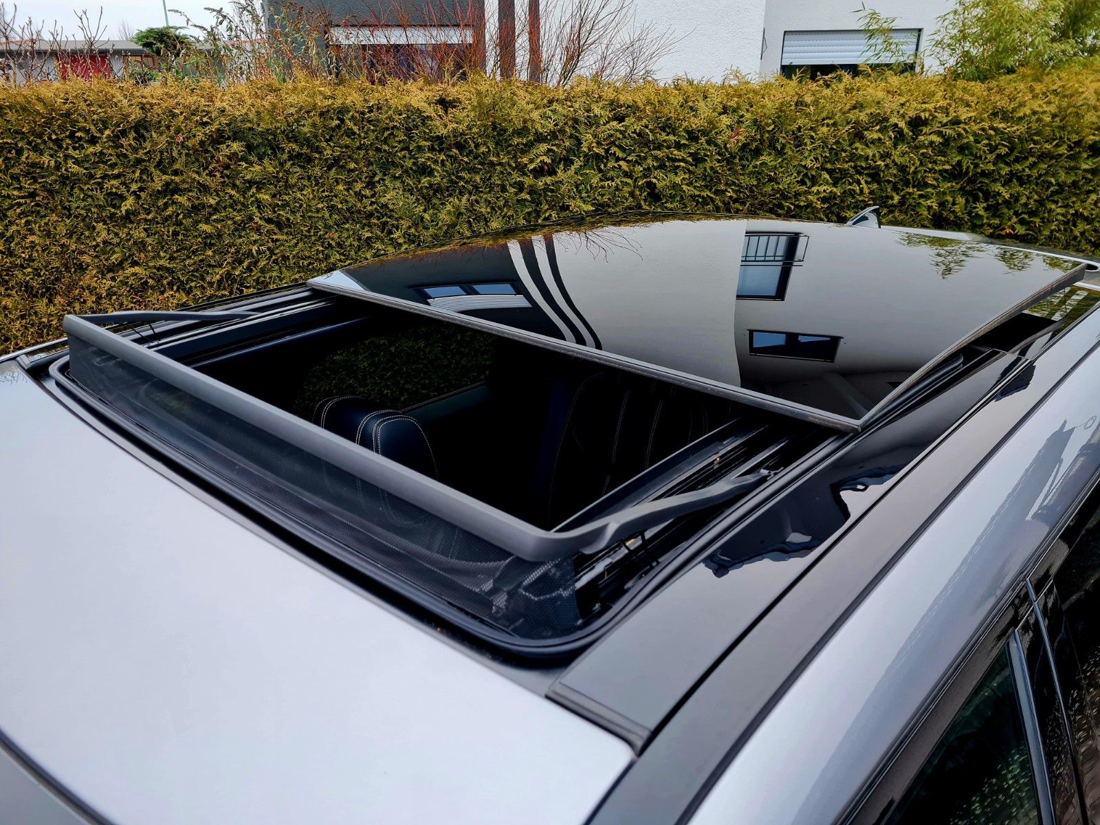 Range Rover Velar D300 R-Dynamic SE - Samsaru's Car Outlet