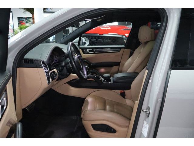 Porsche Cayenne GTS Head-Up Massage Standh. Panorama DAB