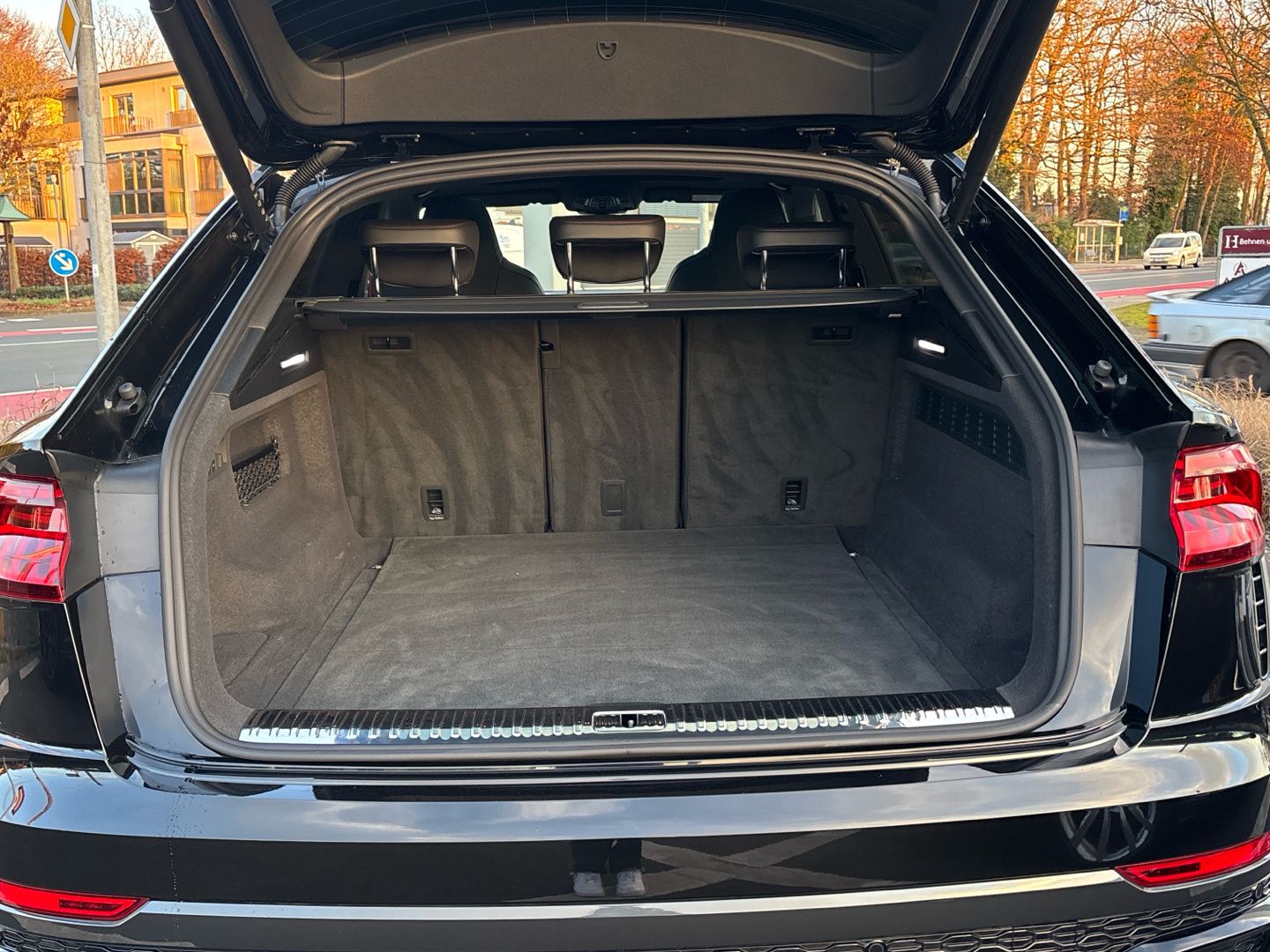 Audi RSQ8 4.0 TFSI quattro Matrix Panorama B&O AHK