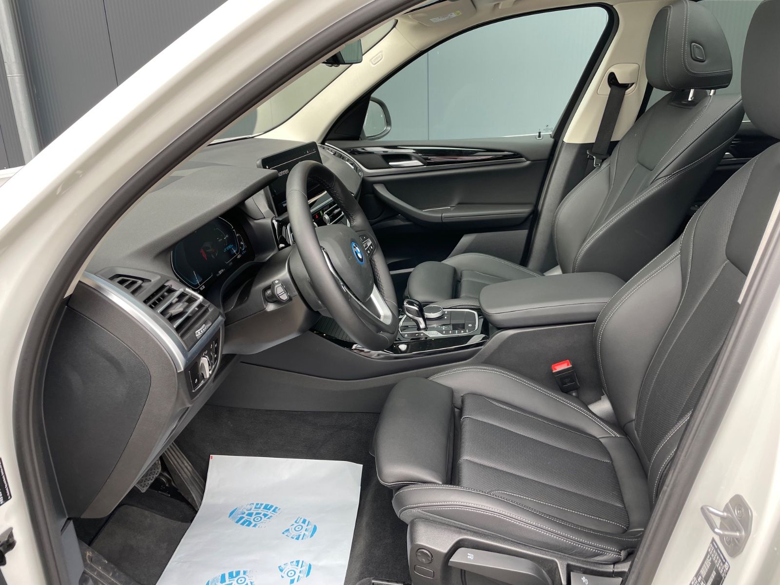 BMW X3 xDrive30e - Samsaru's Car Outlet