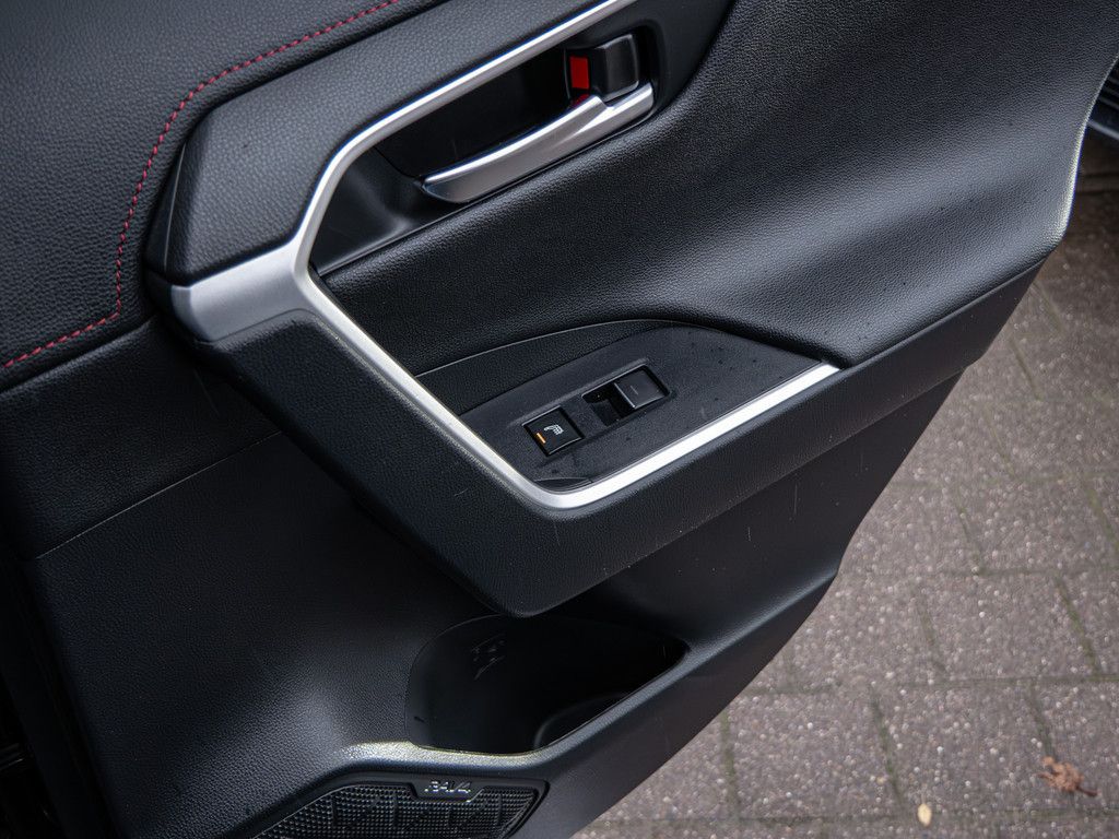 Toyota RAV4 2.5 Plug-in Hybrid 4x4 SHZ KAMERA NAVI ACC