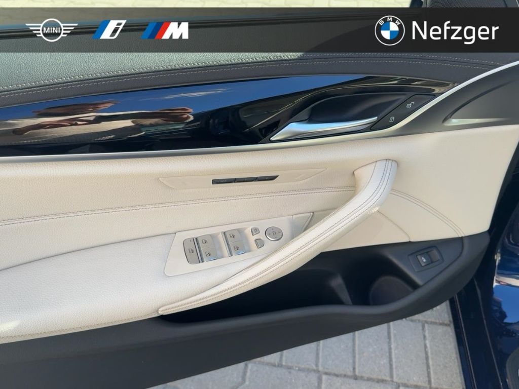 BMW 540 i xDrive Limousine Luxury Line RFK Standheiz