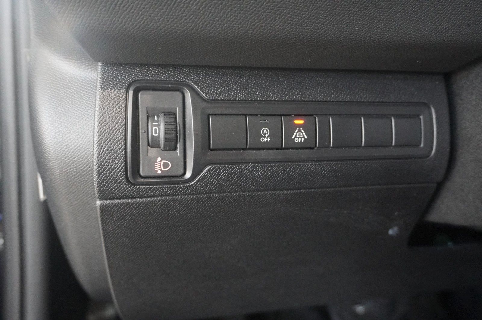 Peugeot 308 SW 1.5D ALLURE - Samsaru's Car Outlet