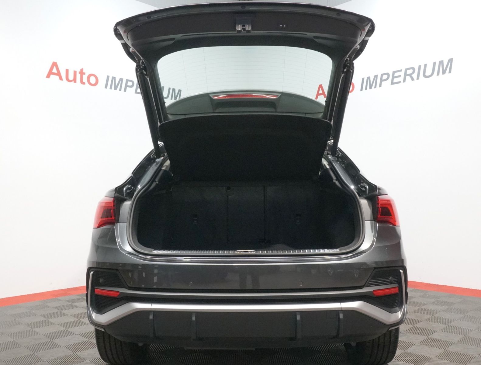 Audi Q3 Sportback 40 TDI quattro S line - Samsaru's Car Outlet
