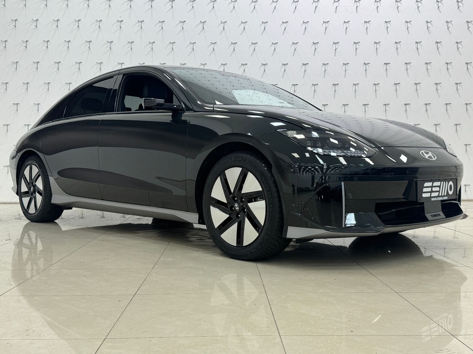 Hyundai IONIQ 6 77,4kWh 325ps 4WD Uniq 360°K/BOSE/DIGI