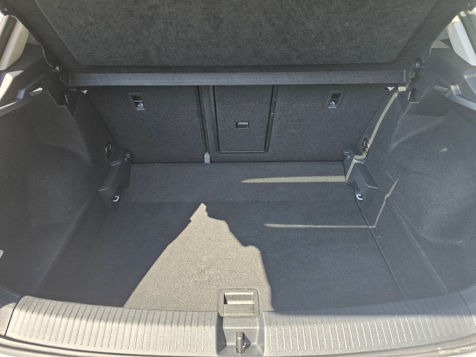 Volkswagen T-Roc 1.0 TSI Style - Samsaru's Car Outlet