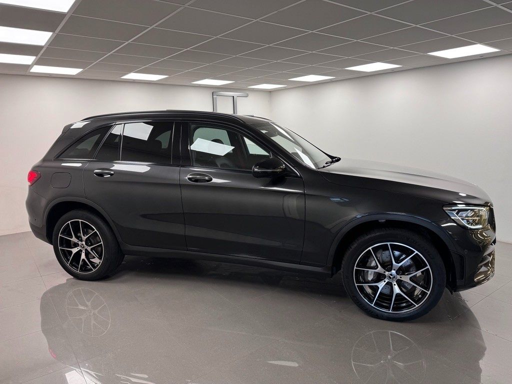 Mercedes-Benz GLC 300 e 4M AMG Pano Premium NP: 36.792€