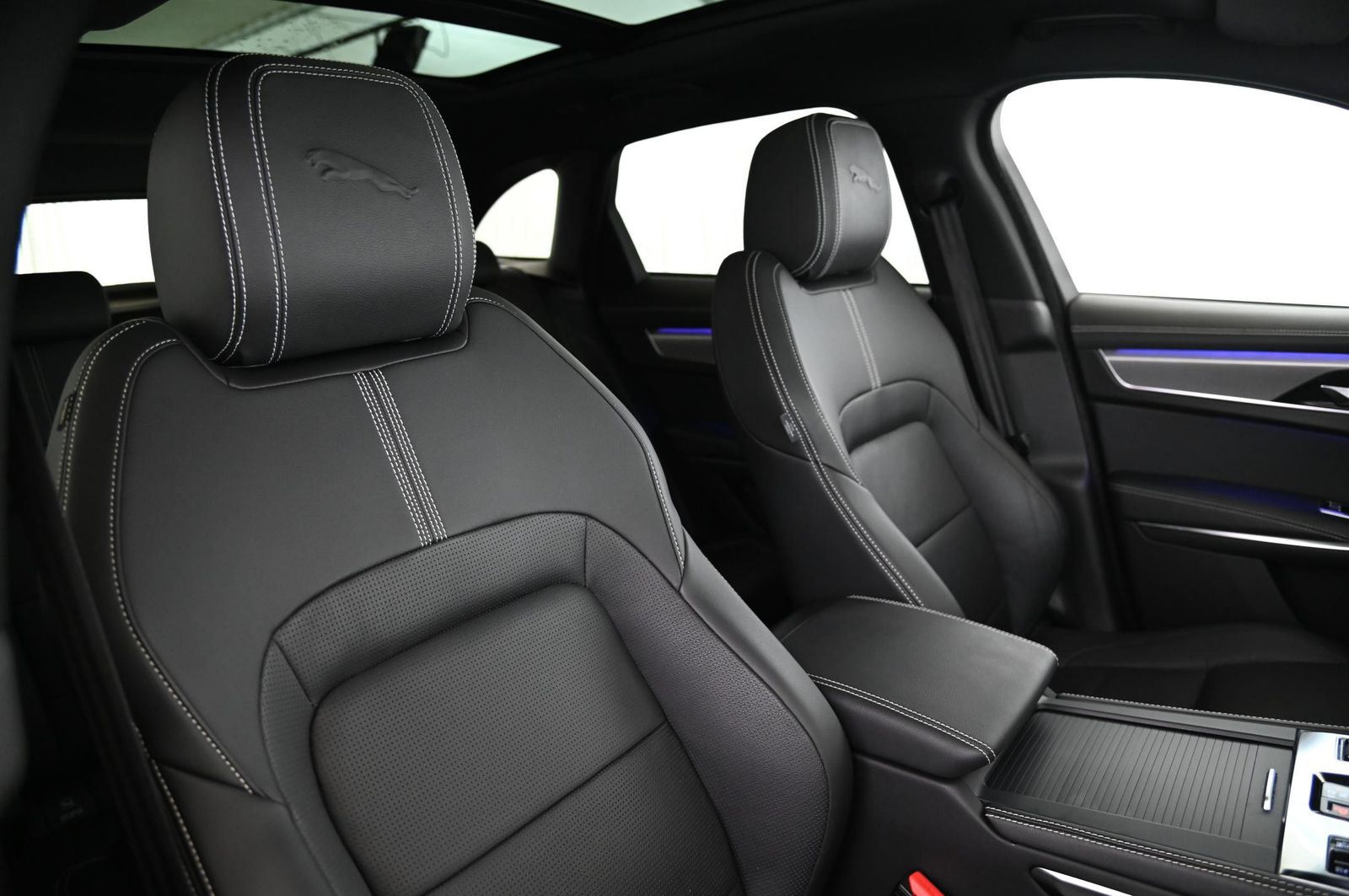 Jaguar F-Pace D200 AWD R-Dynamic SE NAVI/PANO/ACC/20