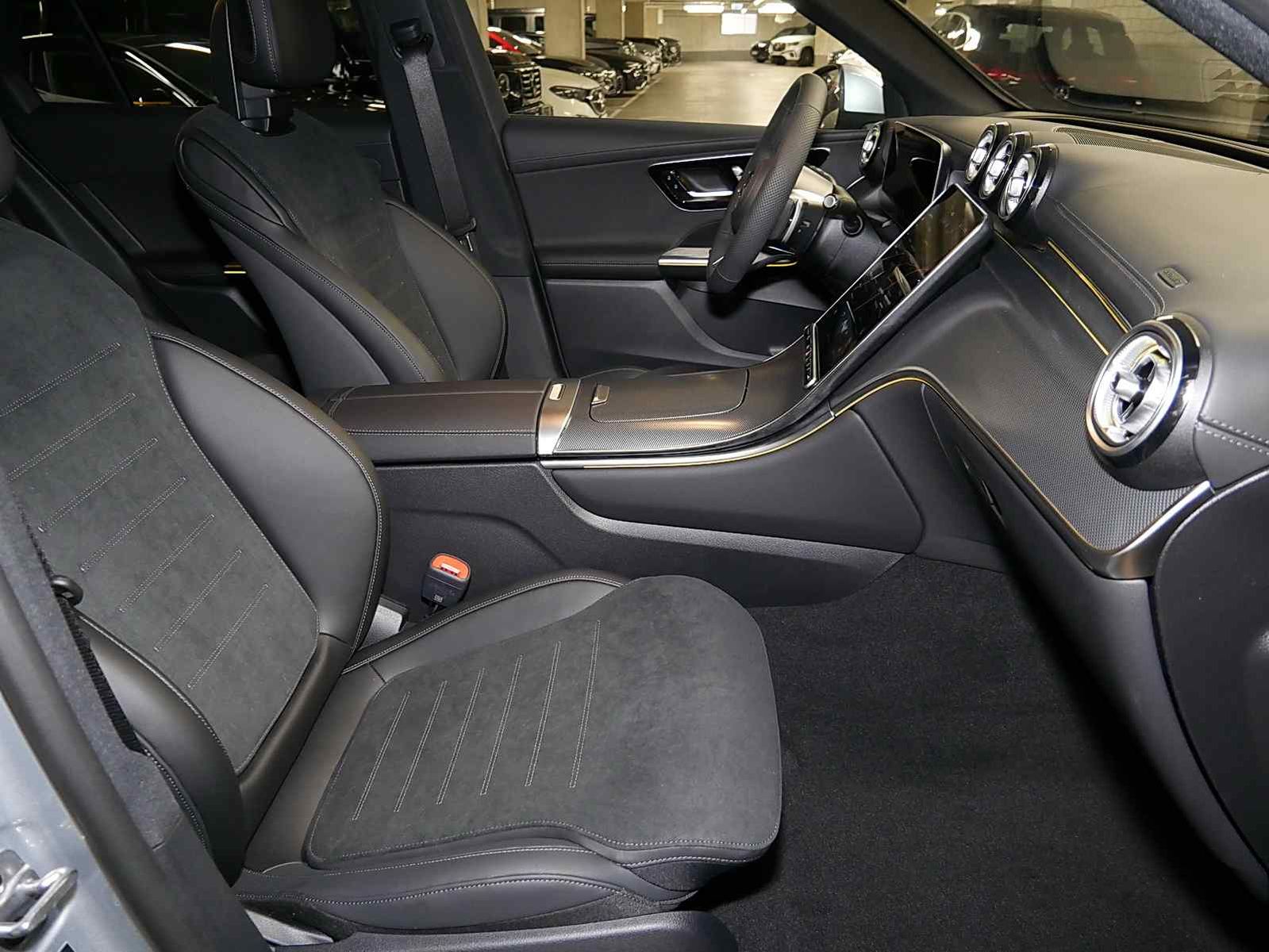 Mercedes-Benz GLC 200 d 4MATIC MBUX AMG SHD Perf-AGA LED Navi