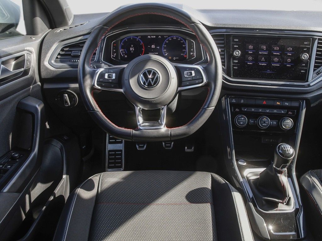 Volkswagen T-Roc 1.5 TSI Sport - Samsaru's Car Outlet