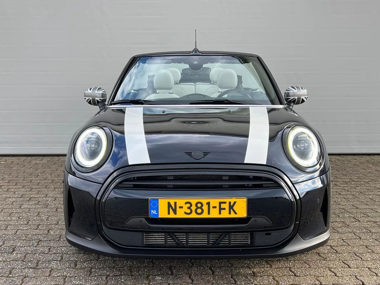 MINI Cooper Cabrio YOURS - Samsaru's Car Outlet