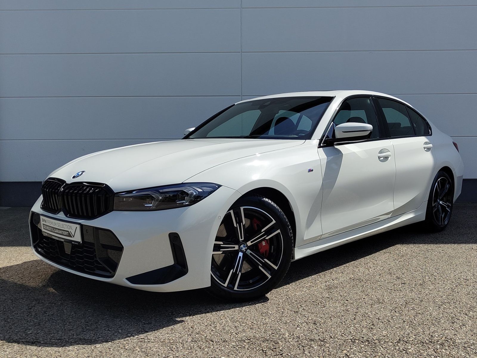 BMW 320d M Sportpaket - Samsaru's Car Outlet