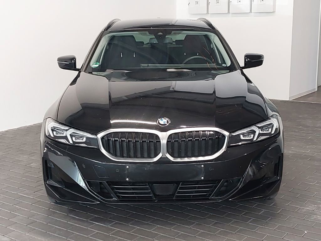 BMW 320d xDrive - Samsaru's Car Outlet