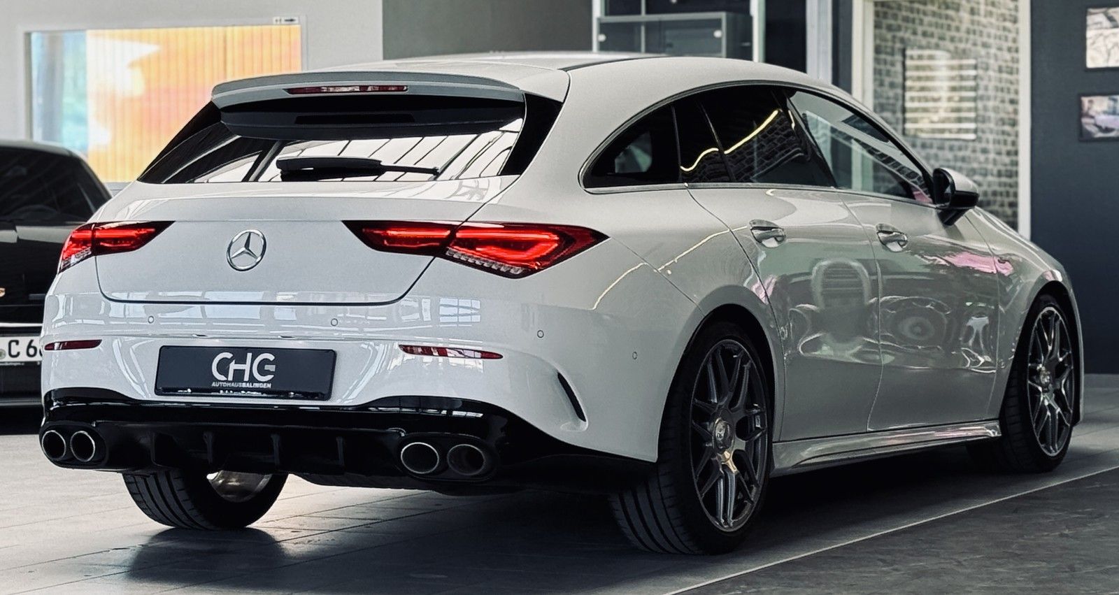 Mercedes-Benz CLA 45 AMG - Samsaru's Car Outlet
