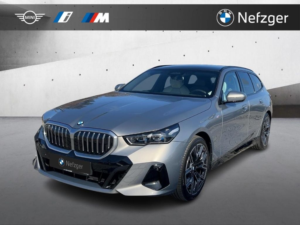 BMW 520 d Touring M Sport Rfk HiFi Pano Ahk Standhei
