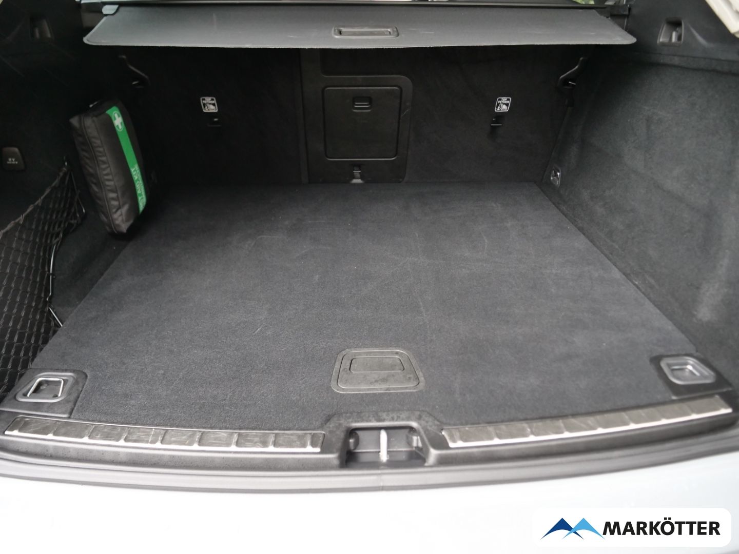 Volvo XC60 B4 AWD Plus Dark AHK/360CAM/Google