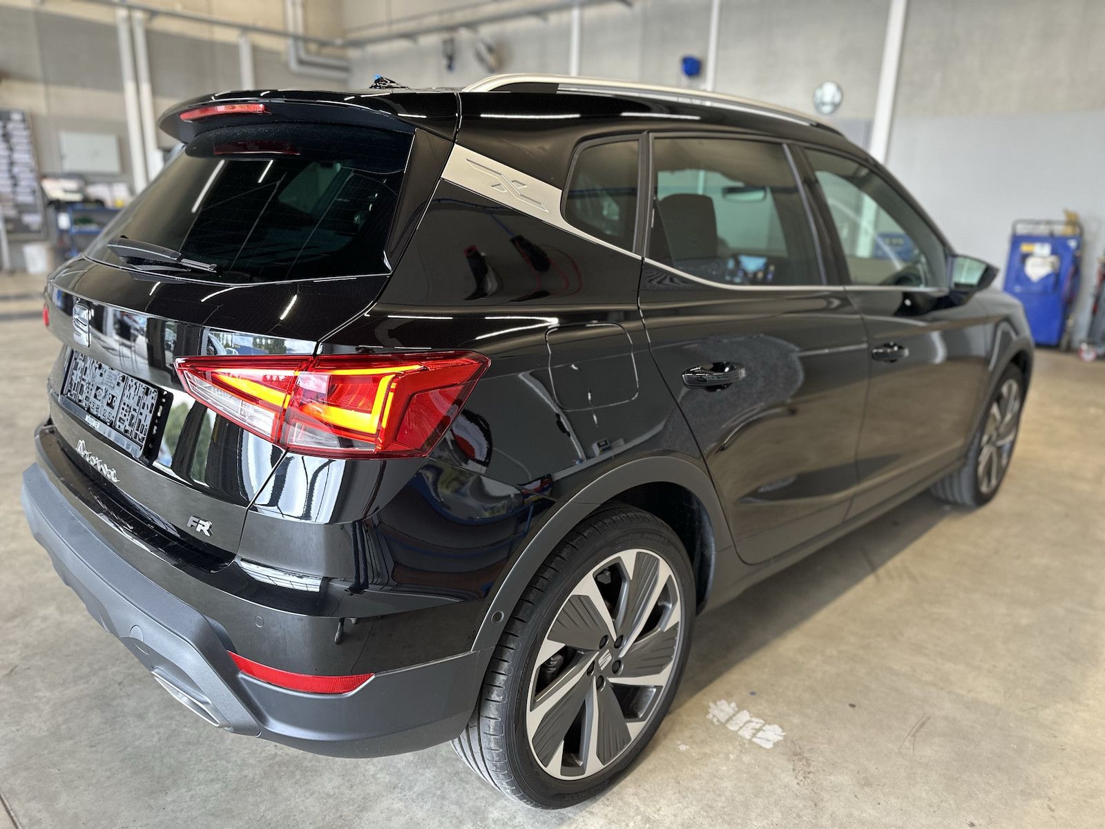 Seat Arona 1,0TSI DSG FR 18´´AHK Alcant. Full LED NAV