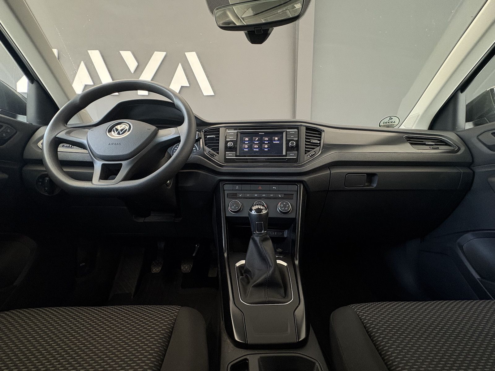 Volkswagen T-Roc 2.0 TDI - Samsaru's Car Outlet