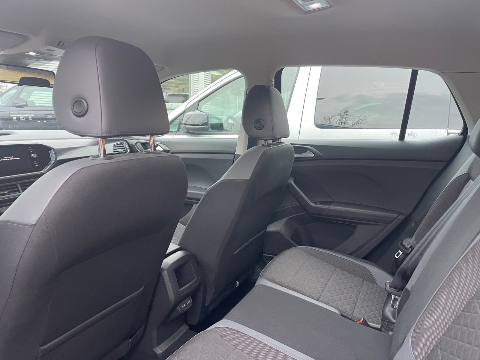 Volkswagen T-Cross Style 1.0 l TSI - Samsaru's Car Outlet