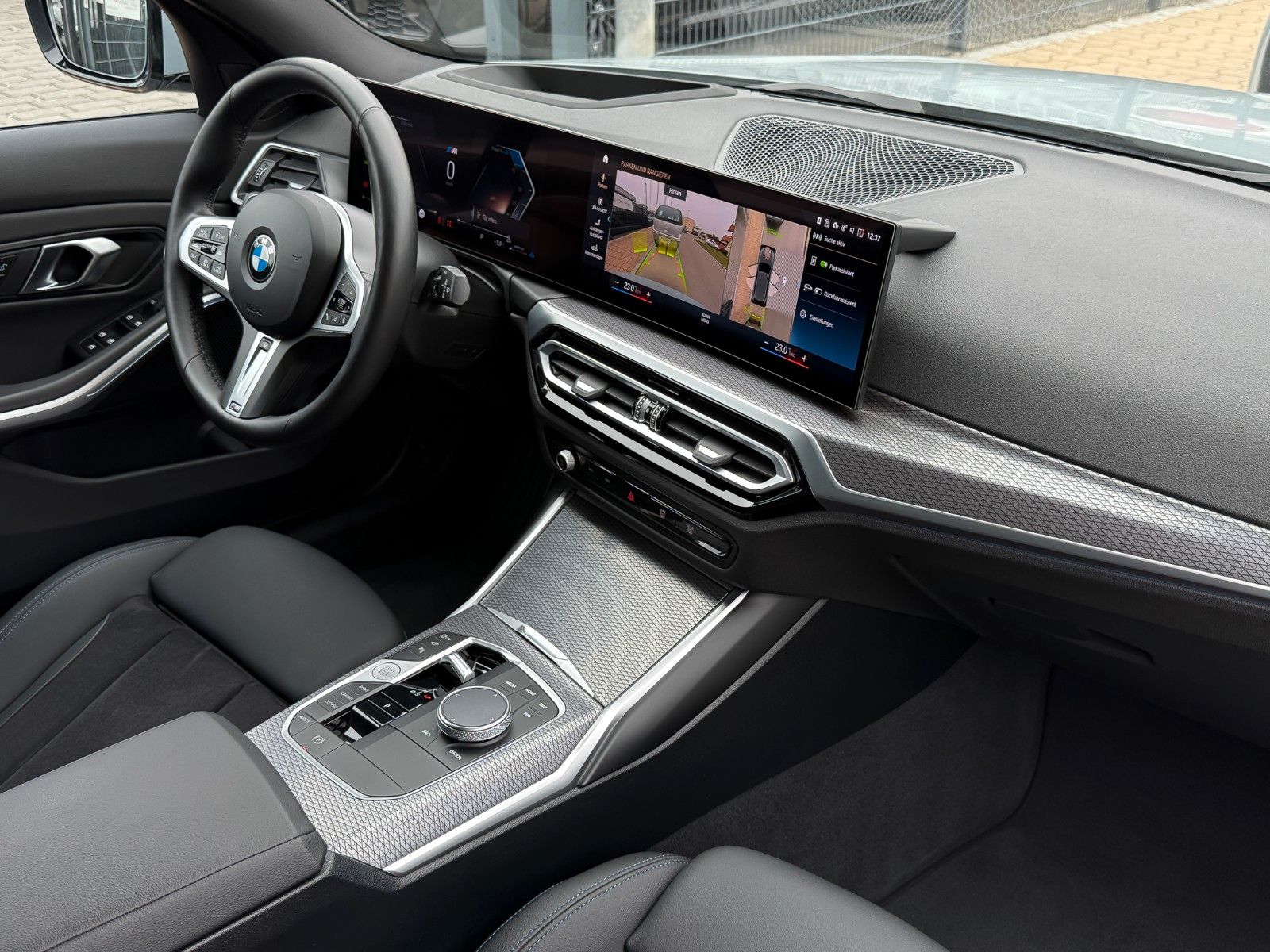 BMW 320d xD M Sport pro HuD AHK hifi 19" ACC StHzg