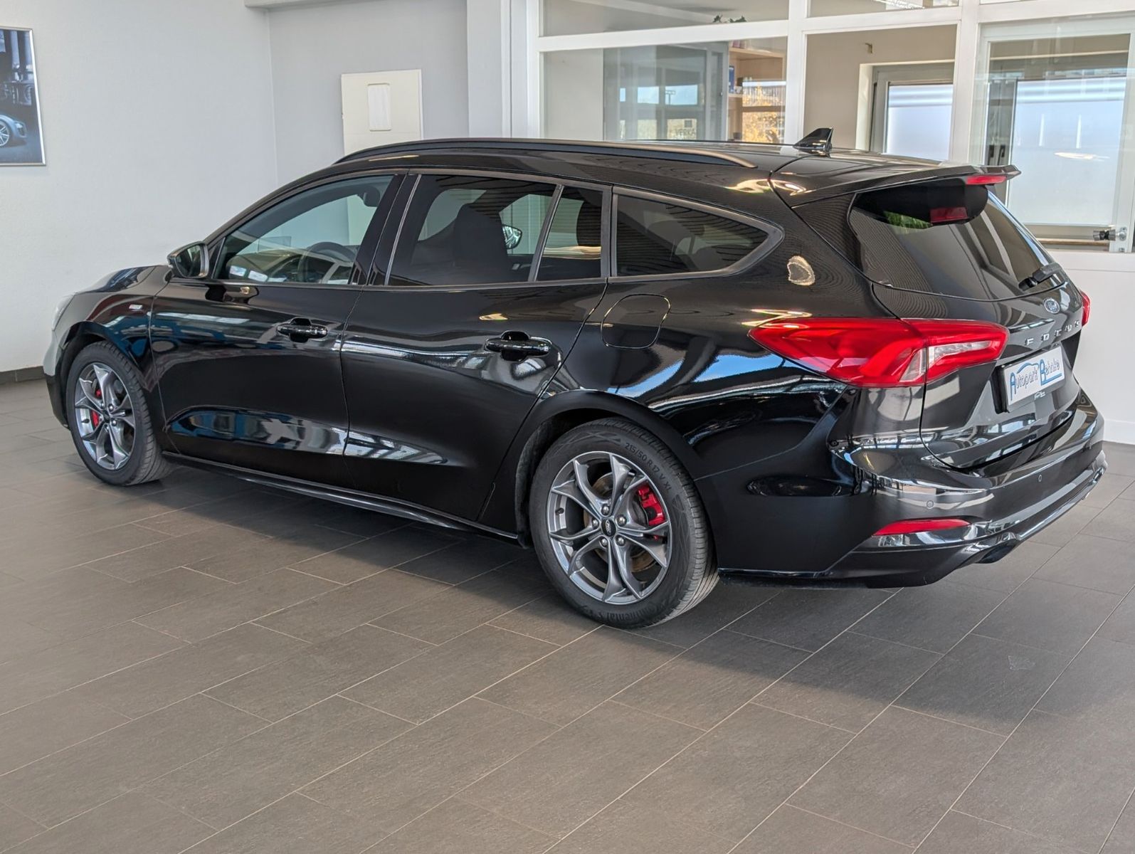 Ford Focus TDCi ST-Line X - Samsaru's Car Outlet