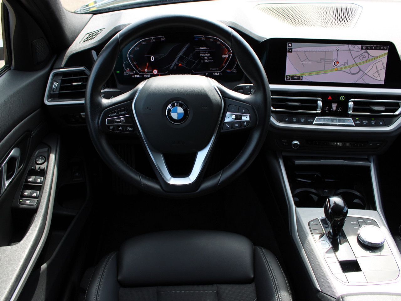 BMW 320d xDr.T.Sports.LiveProf.HiFi - Samsaru's Car Outlet