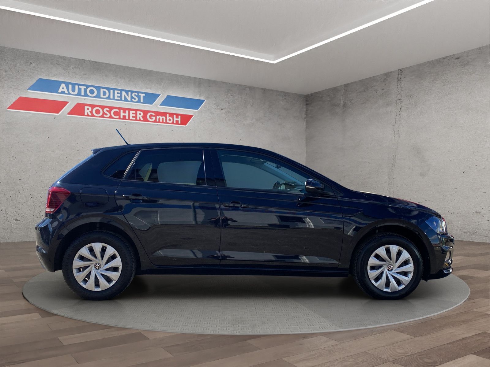 Volkswagen Polo VI Comfortline - Samsaru's Car Outlet