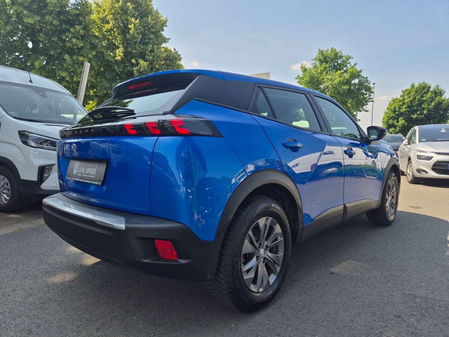 Peugeot 2008 Active Elektro - Samsaru's Car Outlet