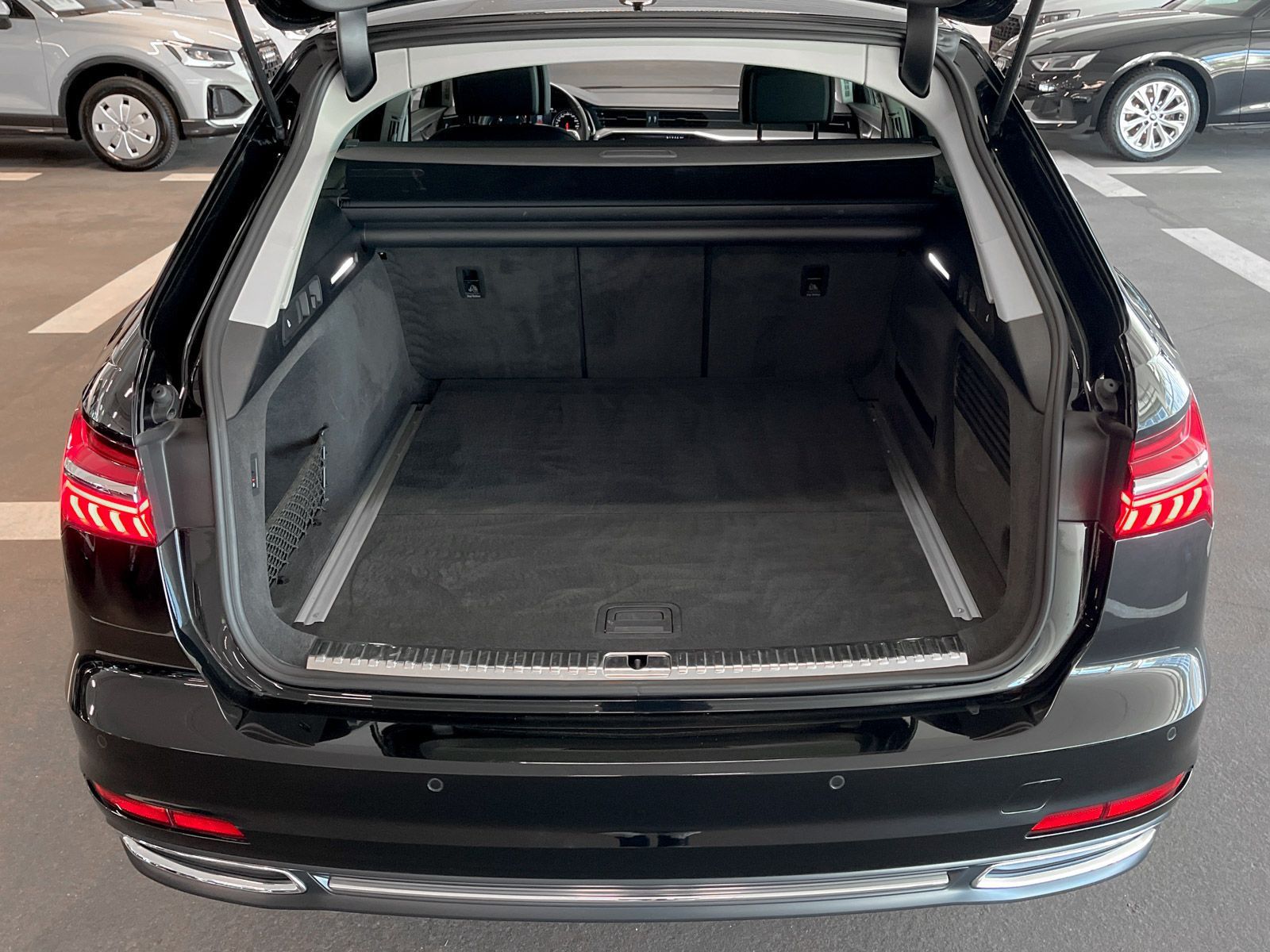 Audi A6 Avant 40 TDI qu. design S tronic - Samsaru's Car Outlet