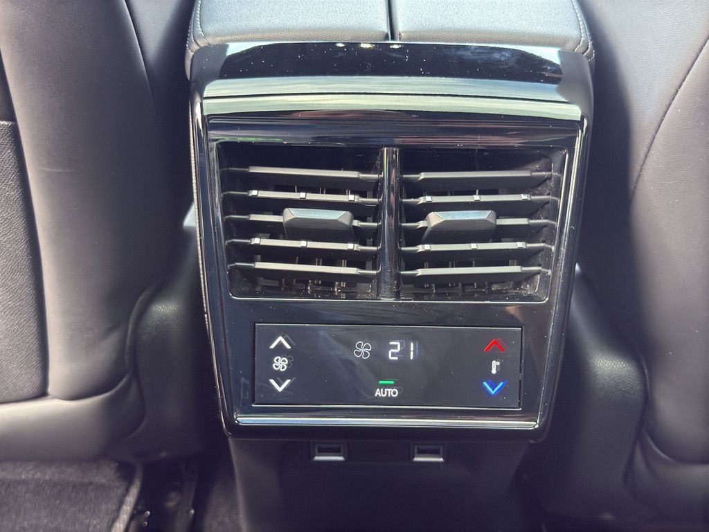 DS Automobiles DS 7 BlueHDI 130 Aut. OPERA LEDER Panoramadach