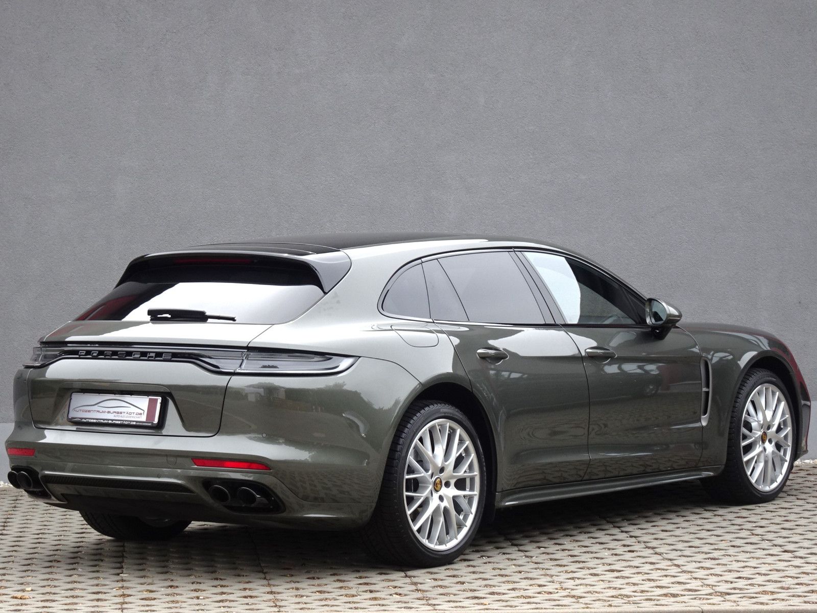 Porsche Panamera Sport Turismo 4 Platinum Edition/Design