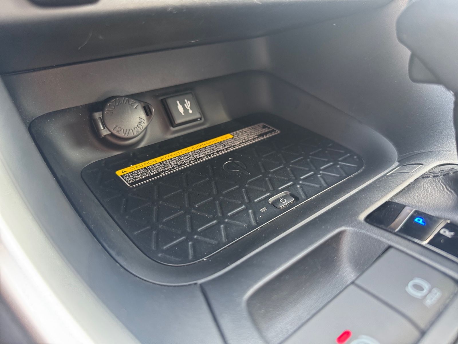 Toyota RAV4 2.5 - Samsaru's Car Outlet