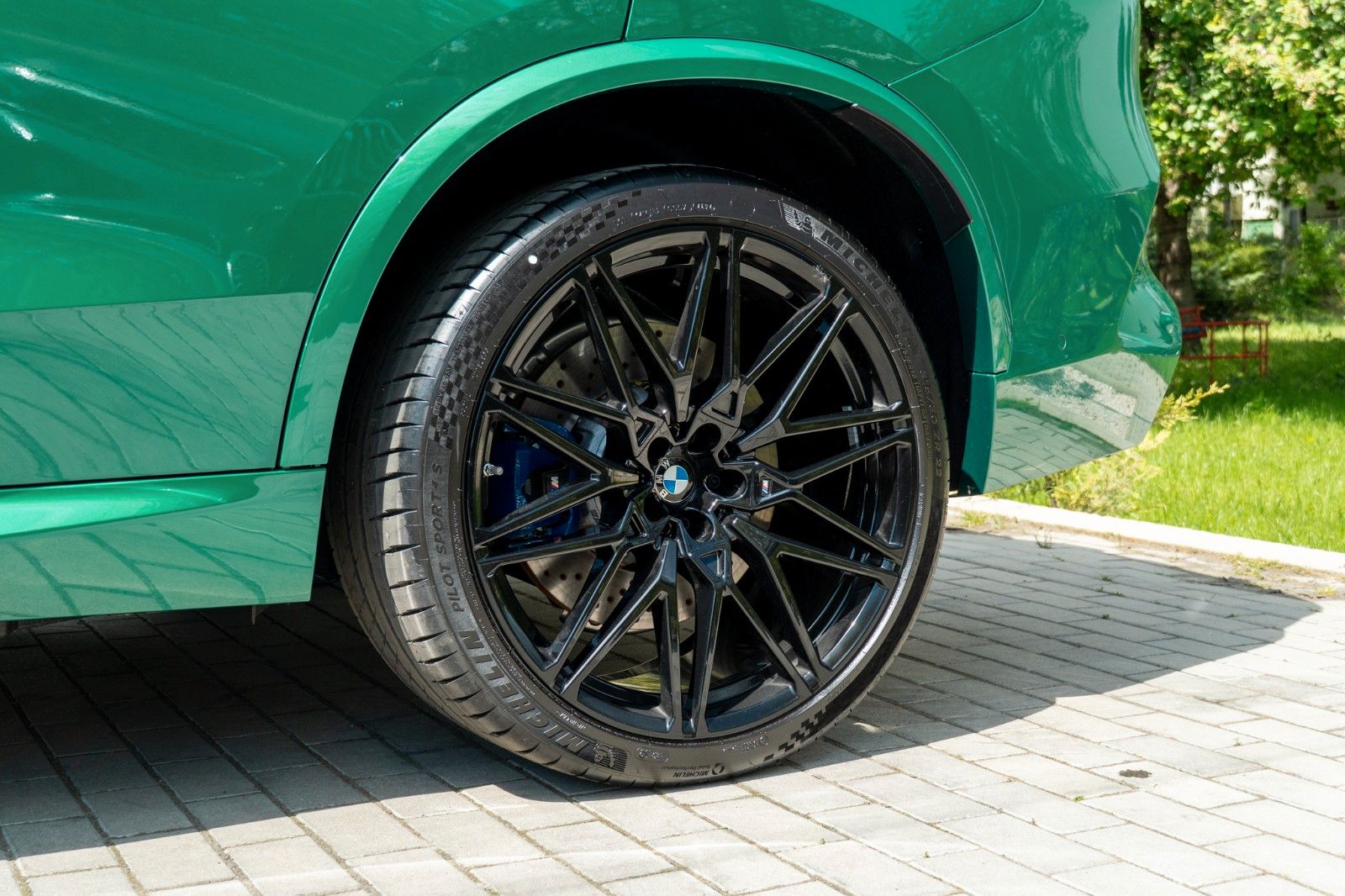 BMW X5 M DR.ASS.PRO.SOFTCL.SKY-LOUNGE.H/K.360°.AHK