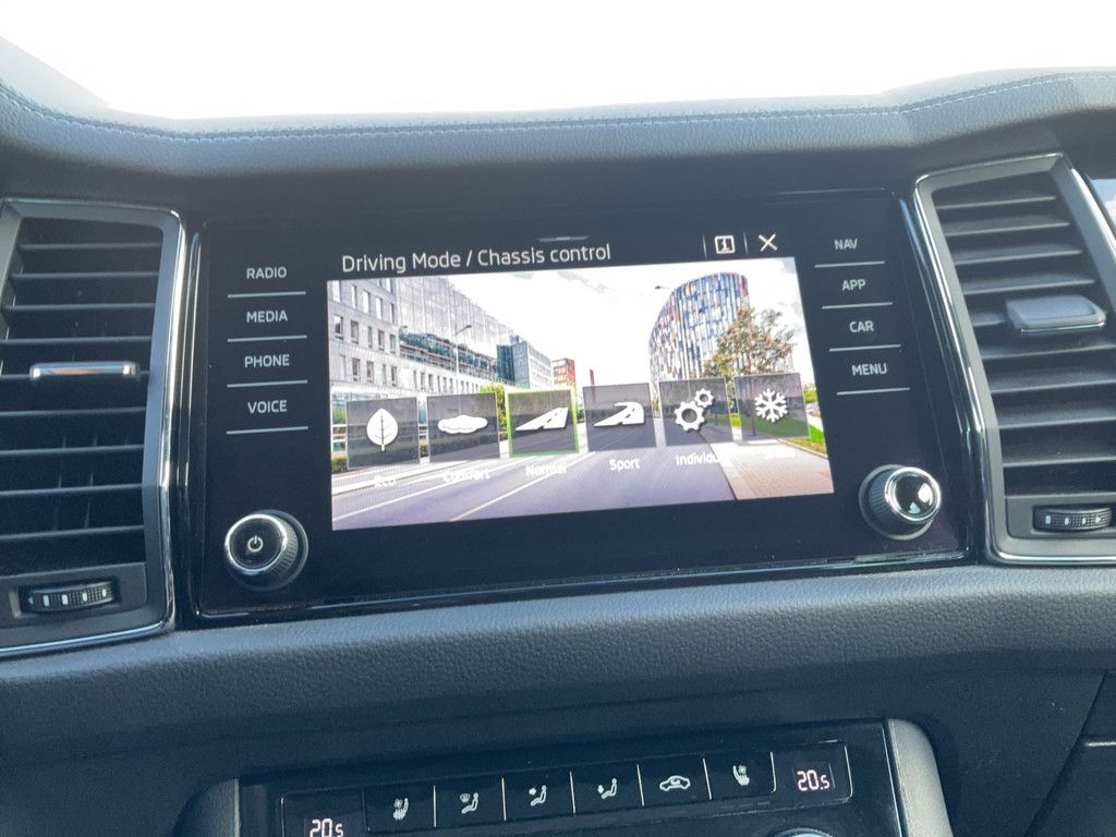 Skoda Kodiaq 4x4 L&K 2.0 TDI AHK Pano Navi 360 Grad Di
