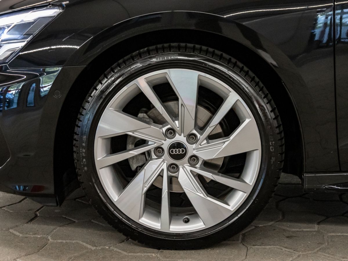 Audi A3 Lim 35 TFSI S line - Samsaru's Car Outlet