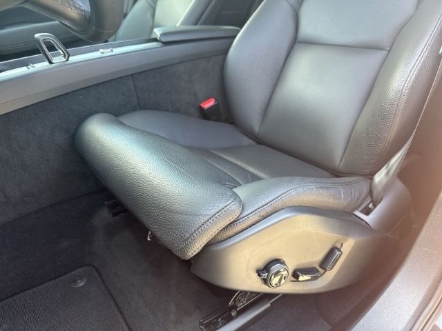 Volvo XC60 Plus Dark B4 Diesel 19''LM Standhz 360kam A