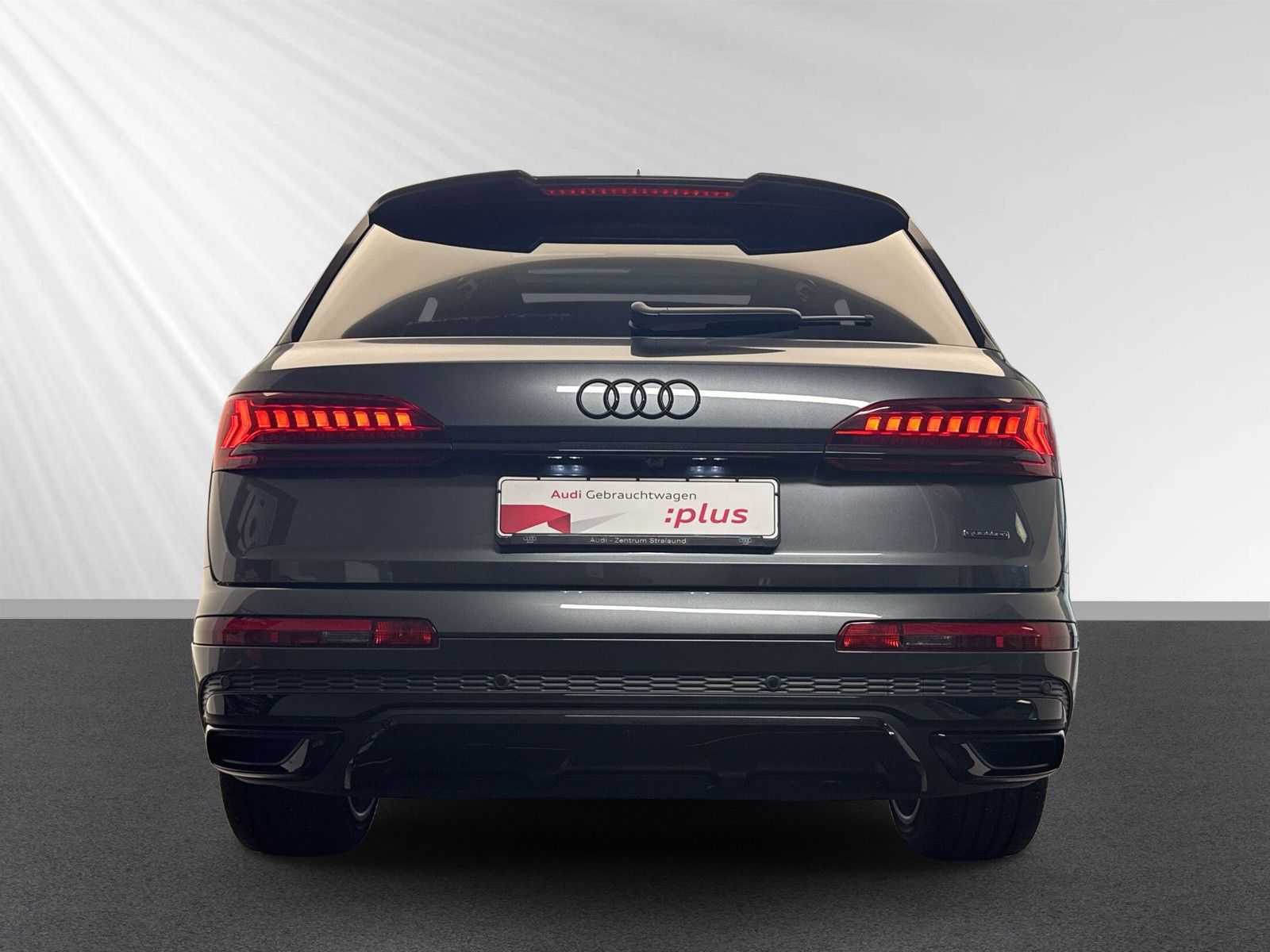 Audi Q7 SUV S line Q7 3.0 TDI quattro