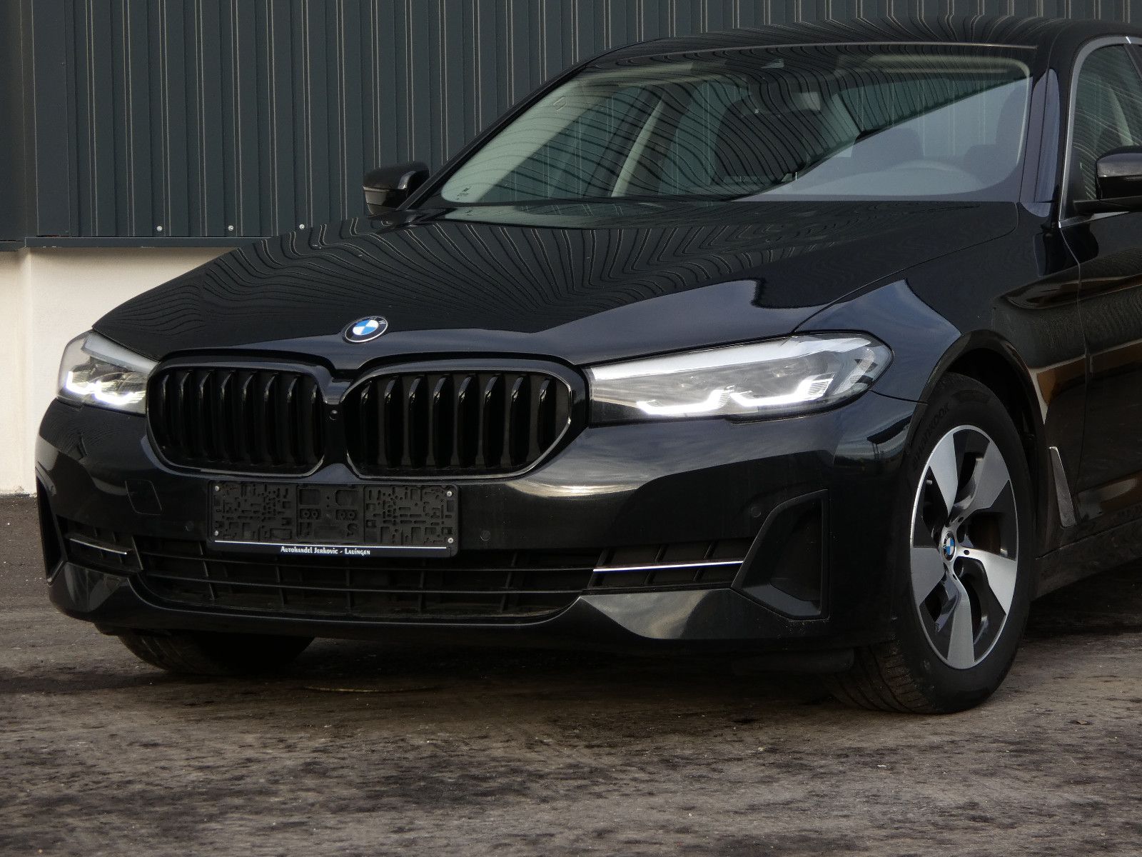 BMW 520d xDrive LED Leder Navi Kamera 1-Hand Facelif