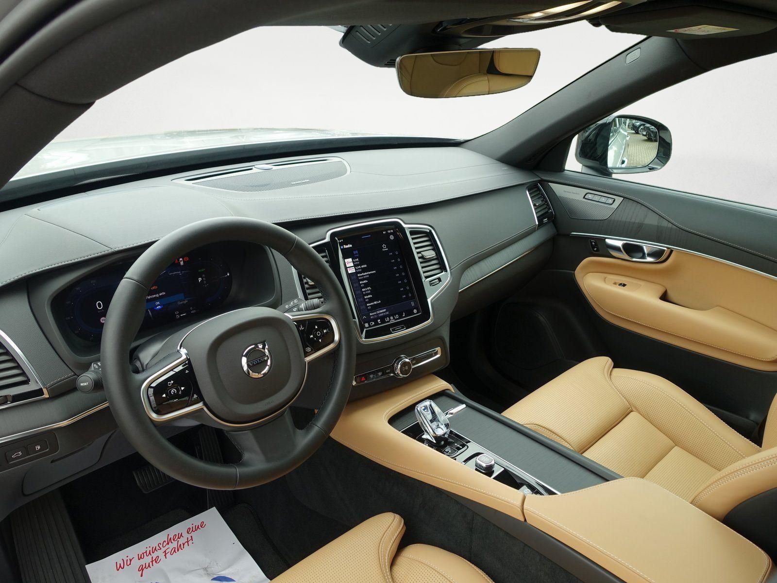 Volvo XC90 Plus Dark T8 AWD - Samsaru's Car Outlet