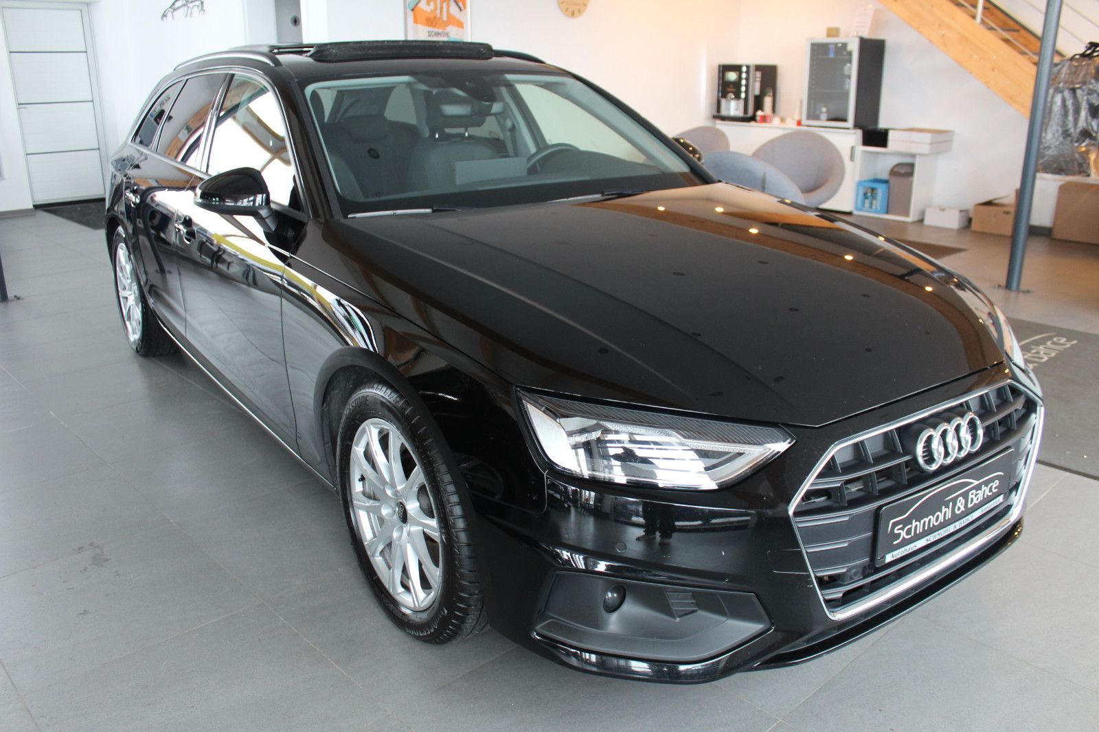 Audi A4 Avant 40 TDI S tronic - Samsaru's Car Outlet