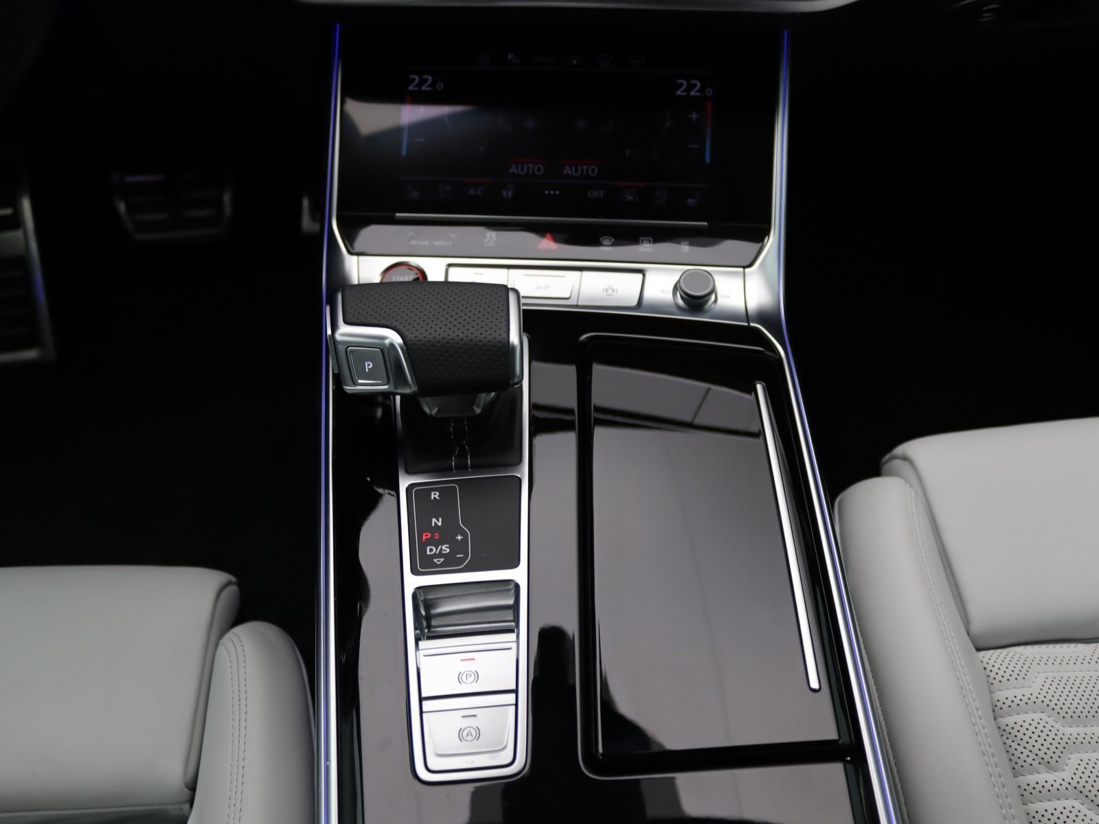 Audi RS 6 Avant TFSI quattro / Pano, Keramik, Laser