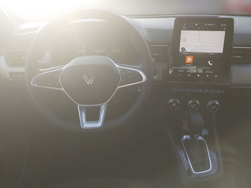 Renault ARKANA TECHNO E-Tech Full Hybrid 145 - Samsaru's Car Outlet