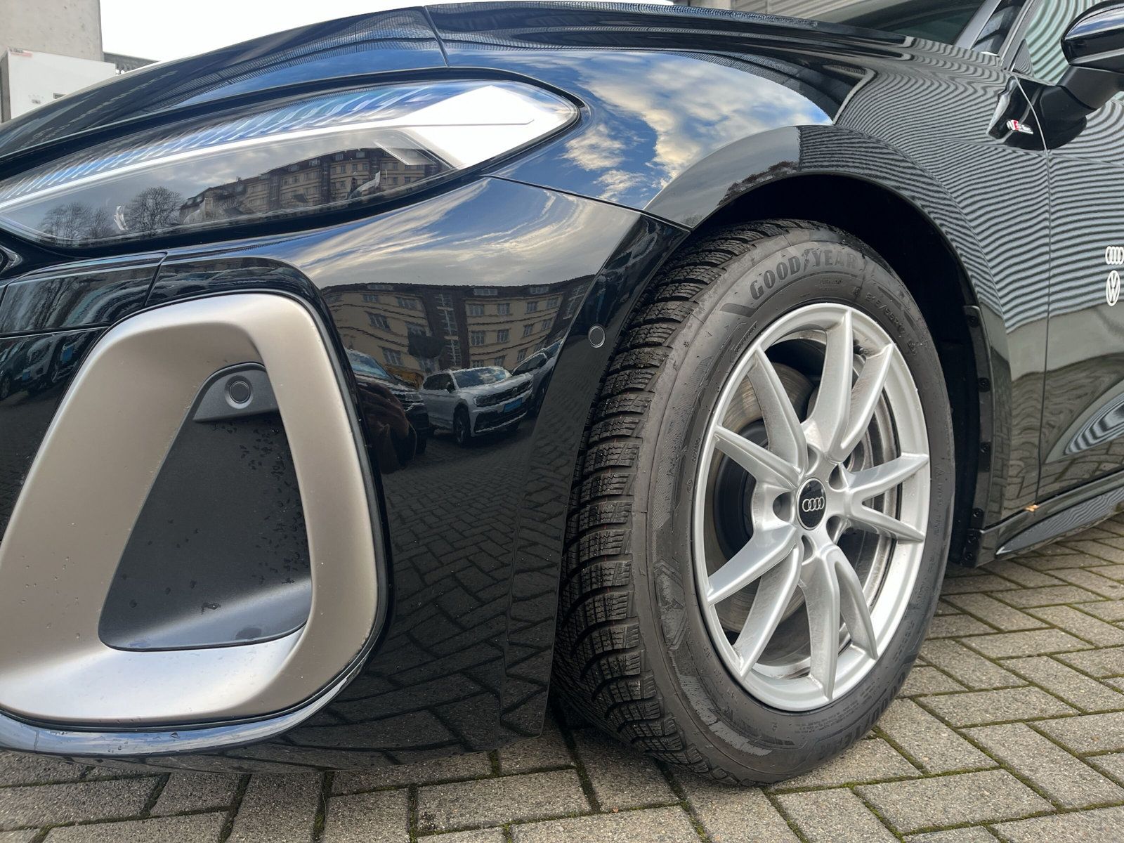 Audi A5 Avant TDI qu S line HuD AHK