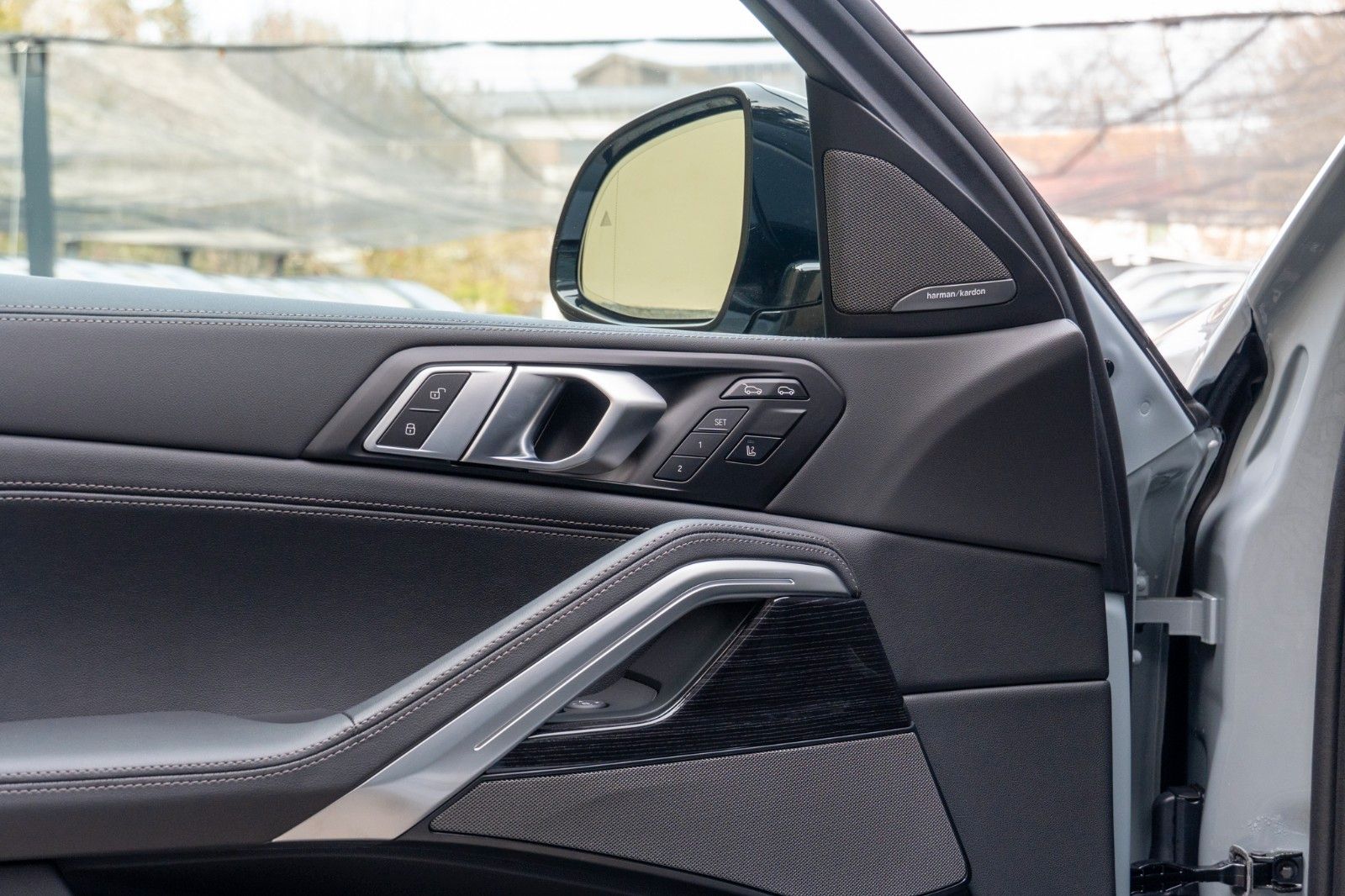 BMW X6 40d M SPORT - Samsaru's Car Outlet
