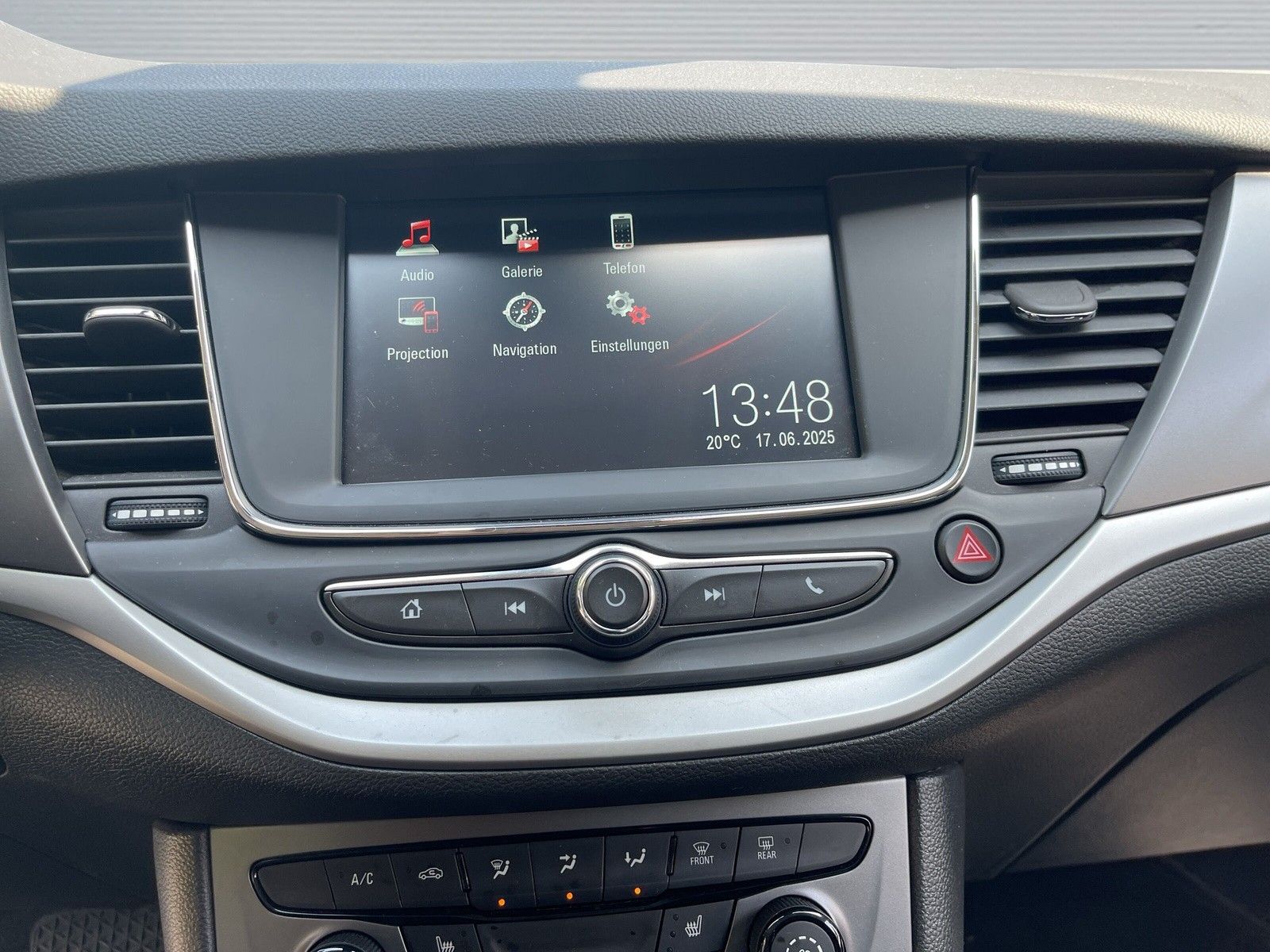 Opel Astra 1.5 CDTI - Samsaru's Car Outlet