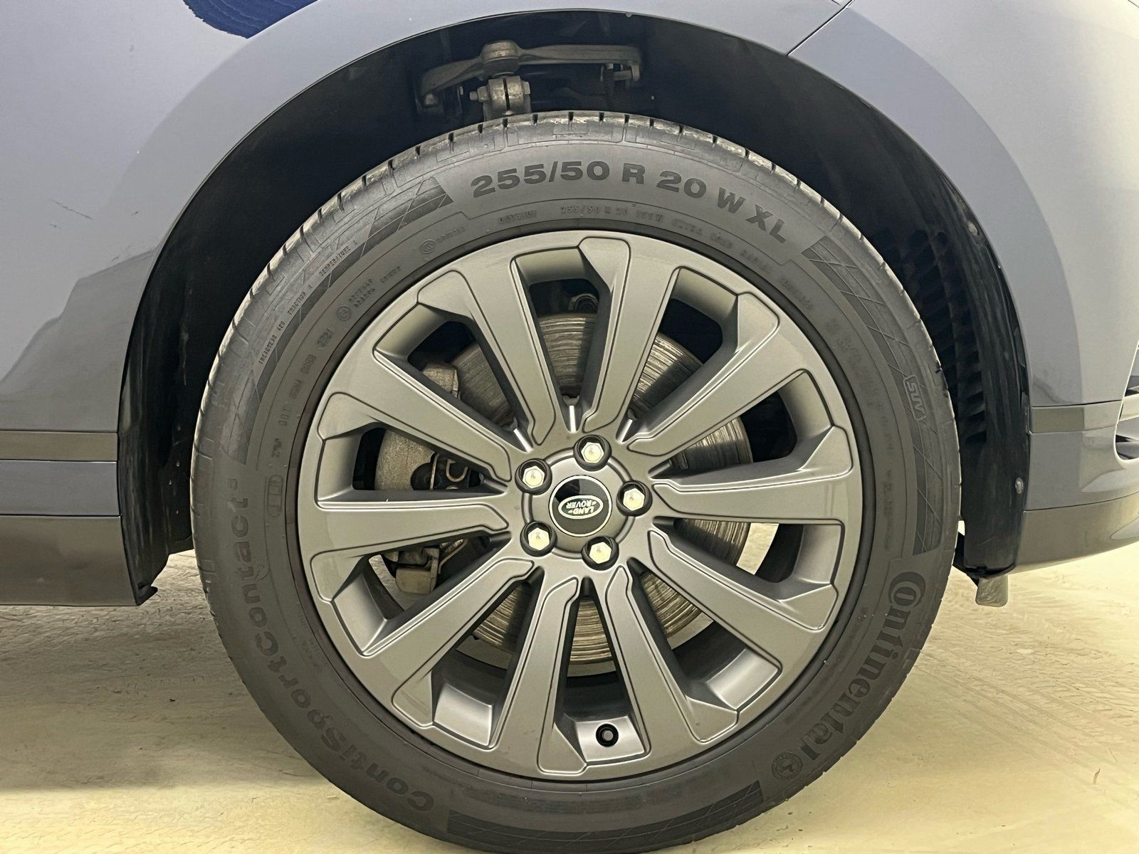 Range Rover Velar P400e R-Dynamic SE - Samsaru's Car Outlet