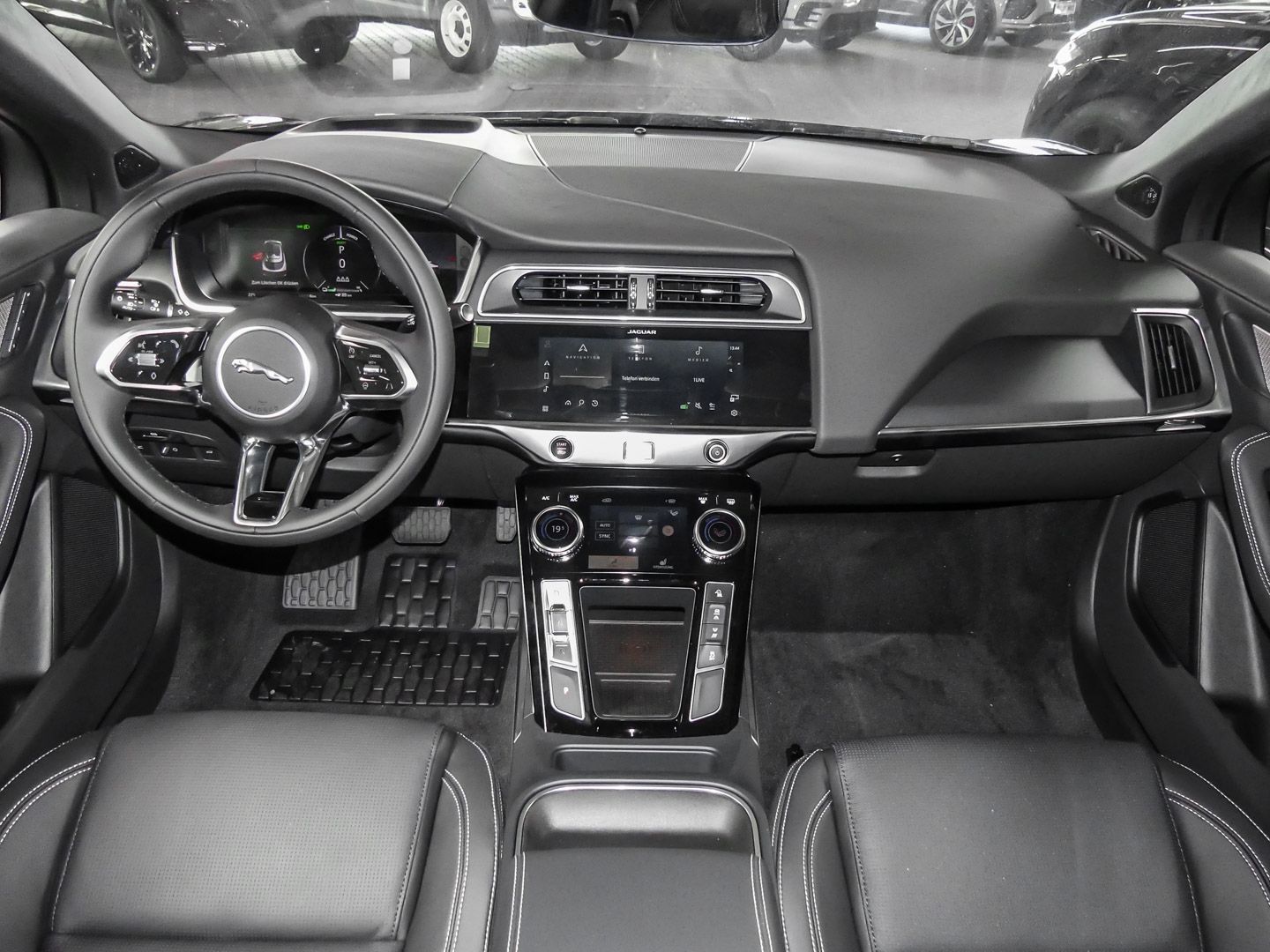 Jaguar I-Pace R-Dynamic SE EV400 Allrad HUD StandHZG Pa