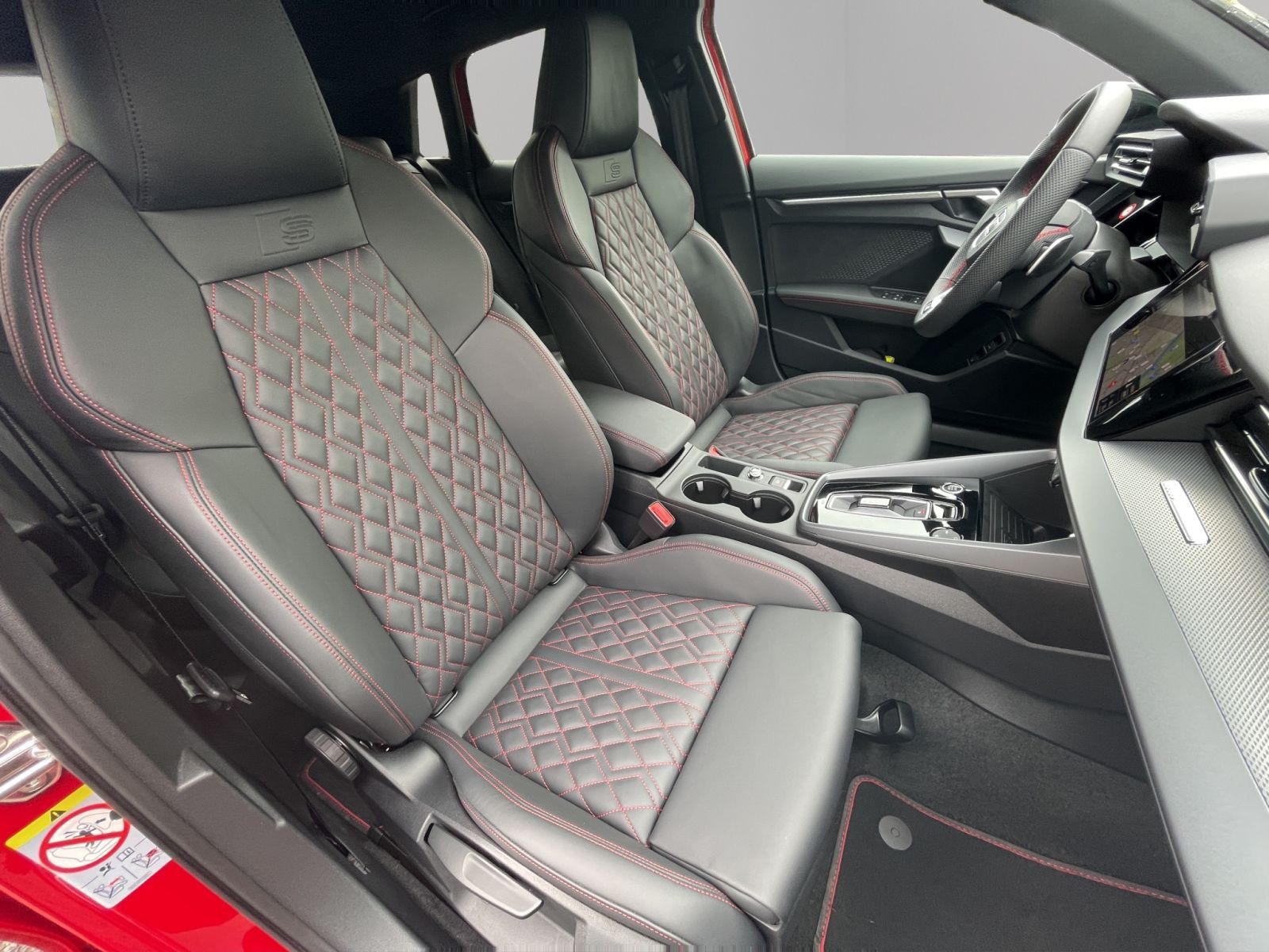 Audi A3 SB 45 TFSI e S line LED AHK Kamera Carplay