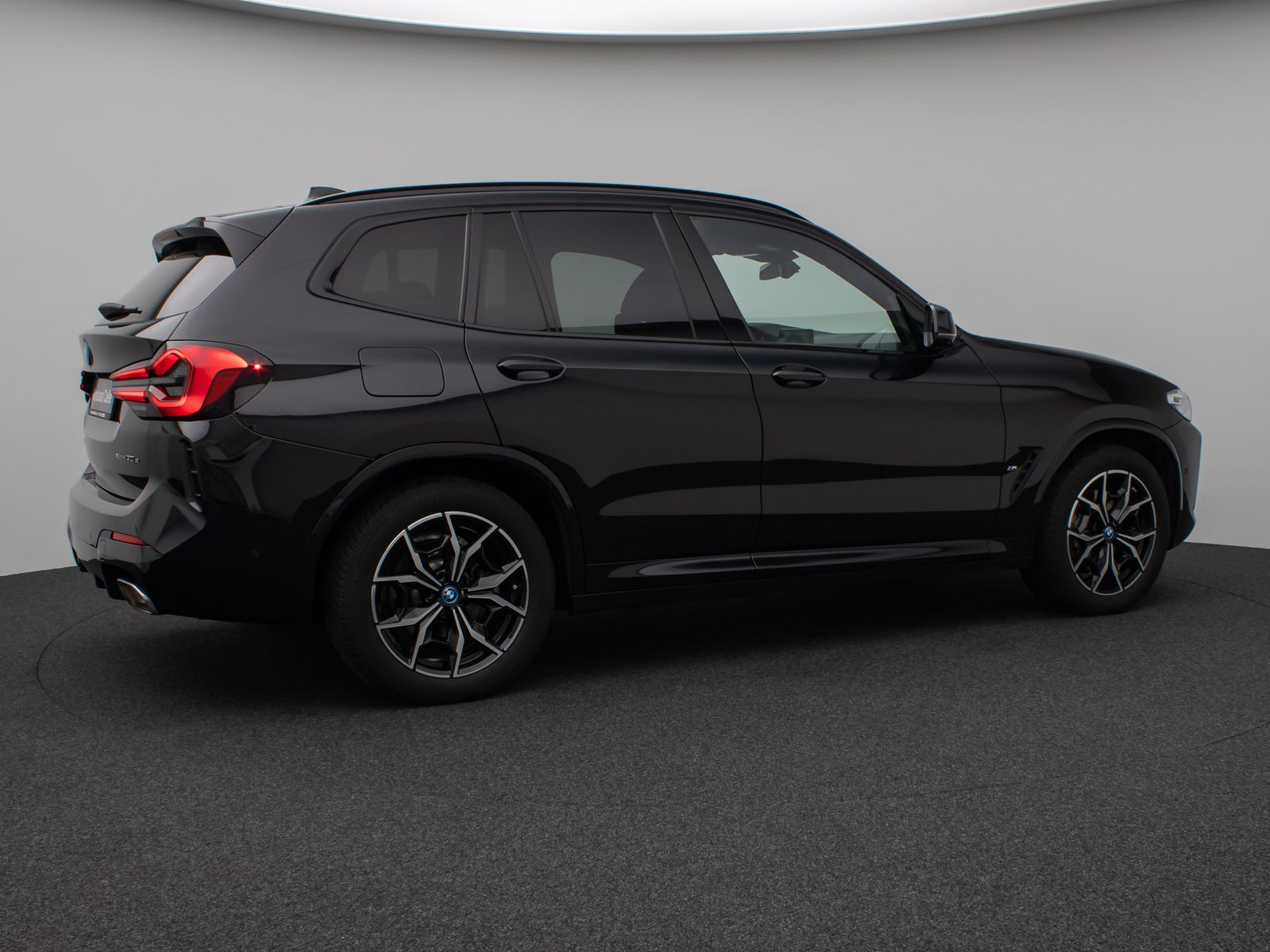 BMW X3 xD30e M Sport - Samsaru's Car Outlet