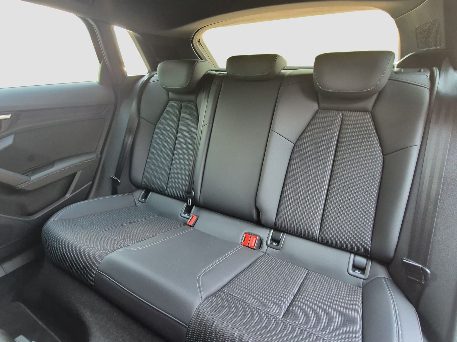 Audi A3 Sportback advanced 40 TFSI e *Sportsitze*MMI*